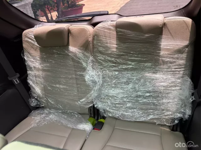 Hyundai Santa Fe 2.4L Xăng Tiêu chuẩn 2018 10