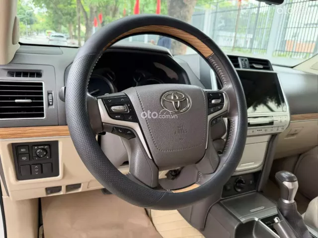 Toyota Land Cruiser Prado VX 2021 15