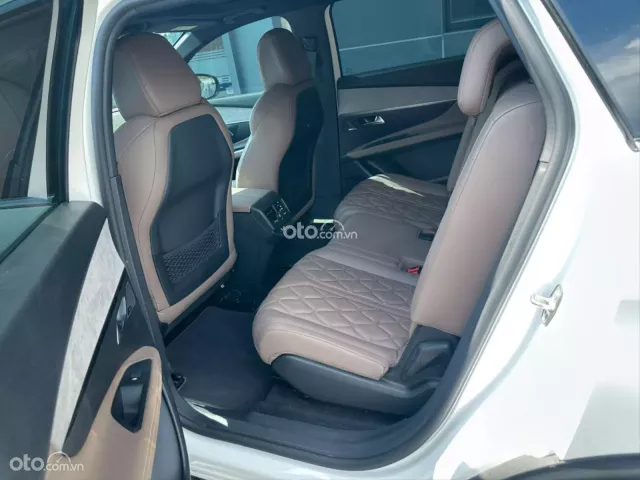 Peugeot 5008 GT 2022 6