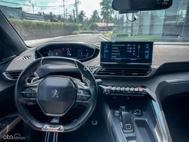 Peugeot 5008 GT 2022 9