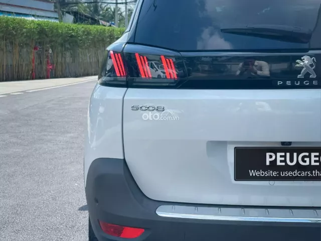 Peugeot 5008 GT 2022 11