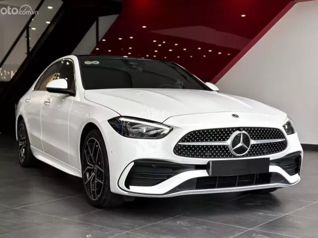 Mercedes-Benz C300 AMG 2021 2