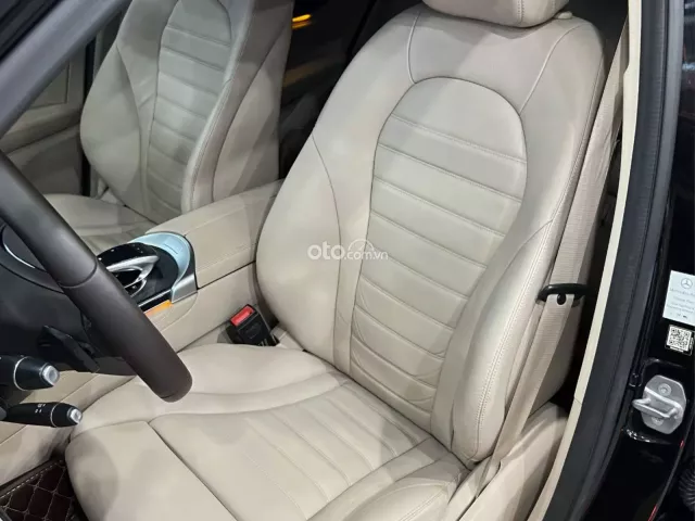 Mercedes-Benz GLE 300 2018 13