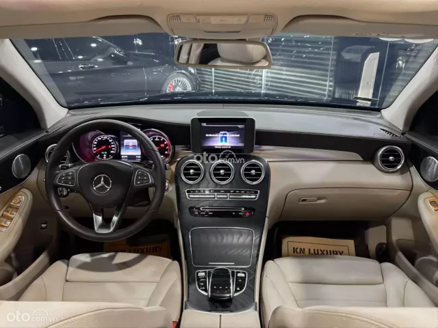 Mercedes-Benz GLE 300 2018 14