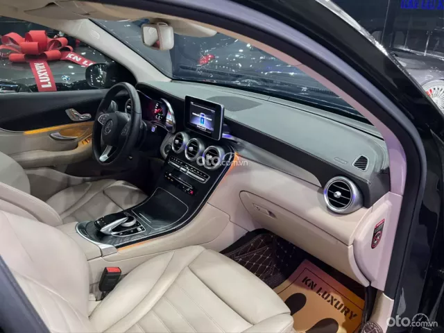 Mercedes-Benz GLE 300 2018 17