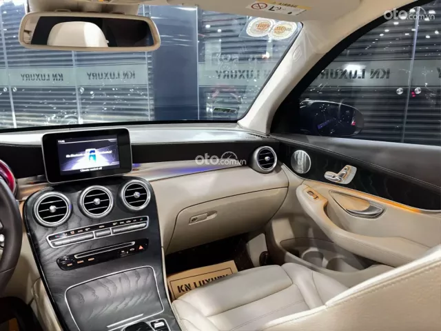 Mercedes-Benz GLE 300 2018 20