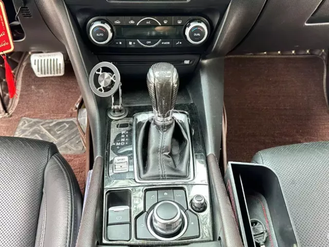 Mazda 3 1.5L Sedan 2018 13