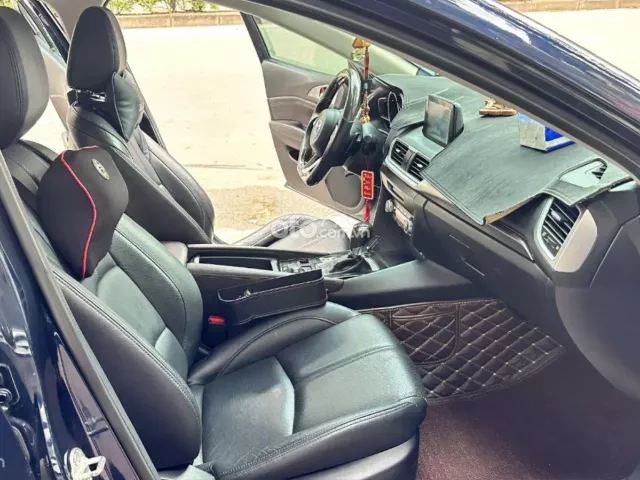 Mazda 3 1.5L Sedan 2018 19