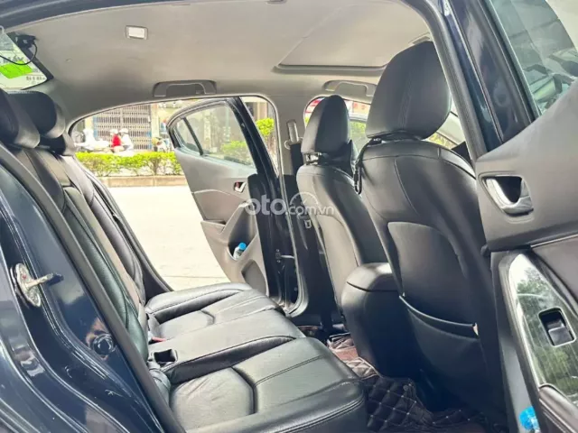 Mazda 3 1.5L Sedan 2018 23