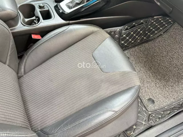 Ford Focus S 2.0AT 2013 24