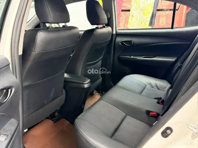 Toyota Vios 1.5 E CVT 2024 8