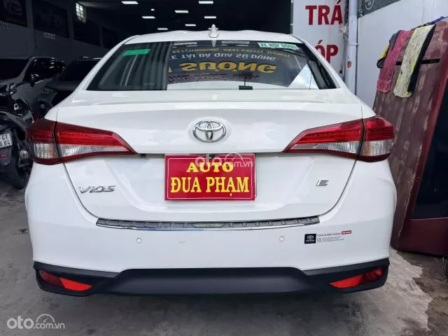 Toyota Vios 1.5 E CVT 2024 4