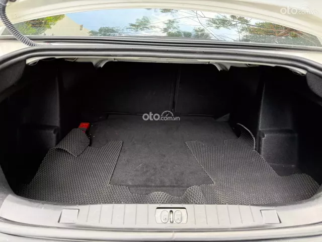 Peugeot 408 Premium 2016 8