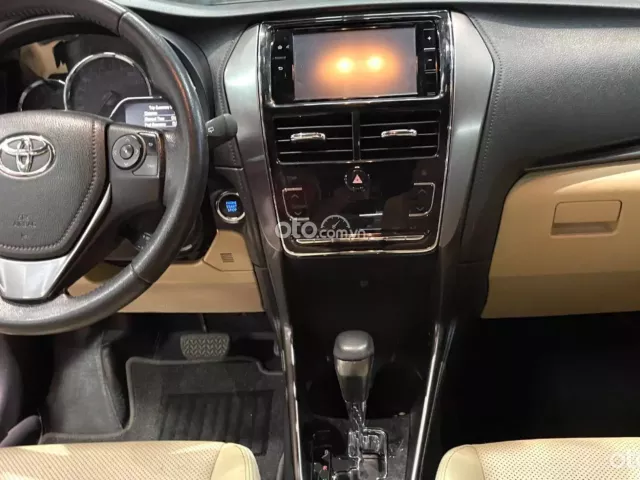 Toyota Yaris 1.5G 2022 12
