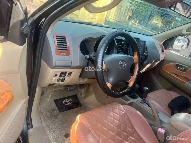 Toyota Fortuner 2.7 V 4X2 AT 2008 6