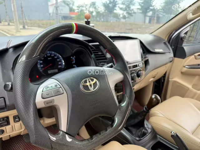 Toyota Fortuner 2.4 MT 4x2 2014 8