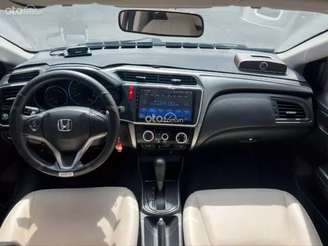 Xe gia đình giá tốt 285 triệu