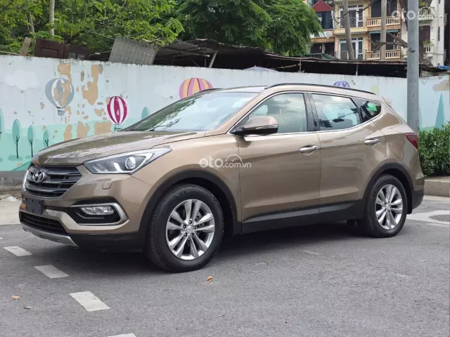 Hyundai Santa Fe 2.2L Dầu Tiêu chuẩn 2017 3