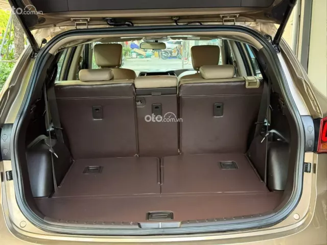 Hyundai Santa Fe 2.2L Dầu Tiêu chuẩn 2017 17