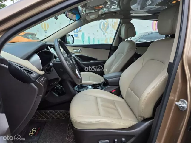 Hyundai Santa Fe 2.2L Dầu Tiêu chuẩn 2017 7