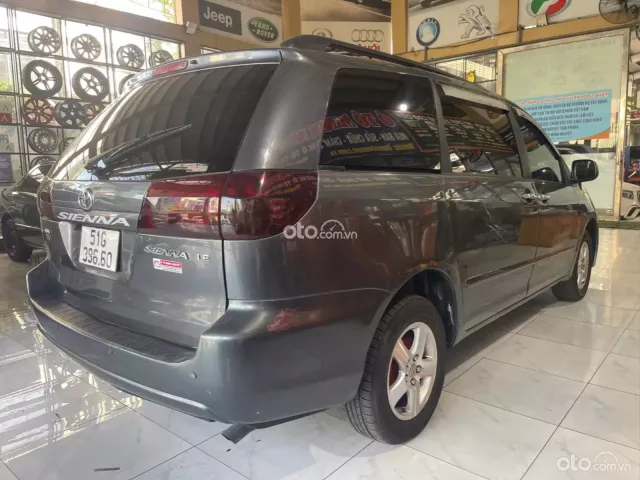 Toyota Sienna 2007 4