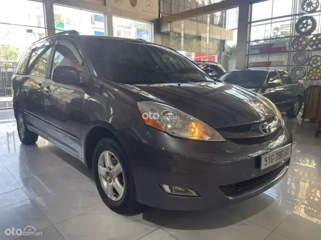 Toyota Sienna 2007 3