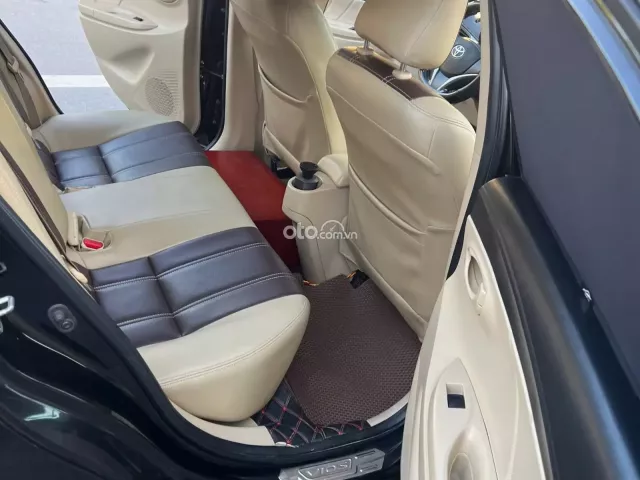 TOYOTA Vios E 1.5 MT đời 2016. Xe đại chất, zin đẹp. Màn hình, cam lùi đủ. Mọi chức năng hoàn hảo Alo