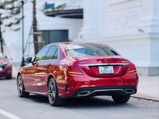 Mercedes-Benz C180 AMG 2021 4