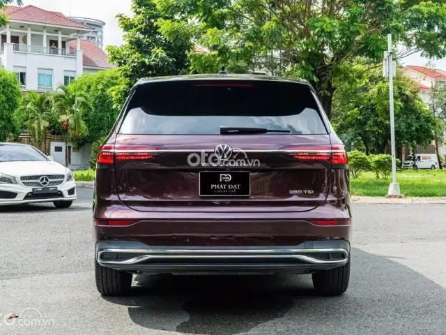 Volkswagen Viloran Luxury 2024 5
