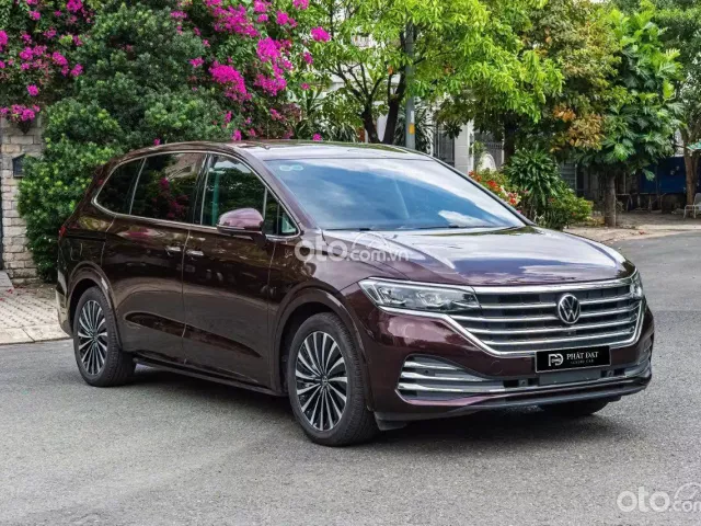 Volkswagen Viloran Luxury 2024 3
