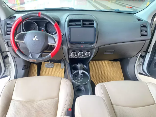 Mitsubishi Outlander 2.0 CVT 2014 6