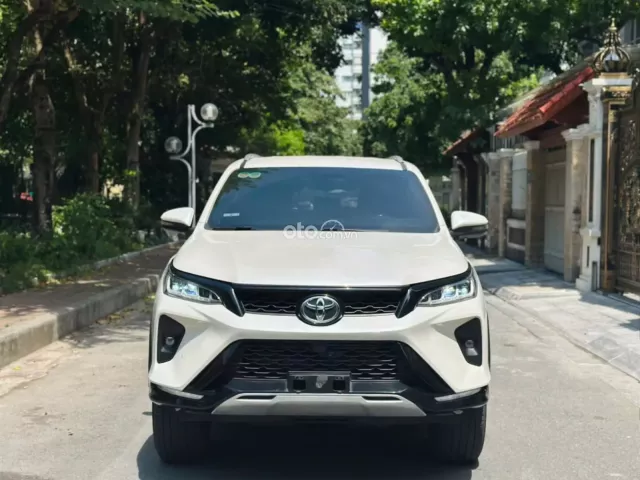 Toyota Fortuner 2.4 AT 4x2 Legender 2021