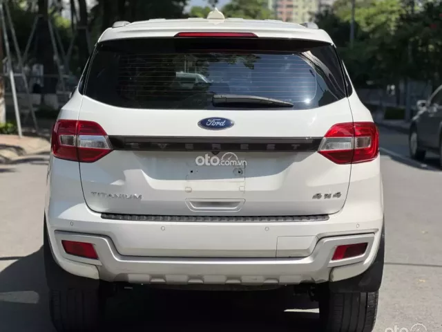 Ford Everest Titanium 2.0 AT 4x2 2019 6