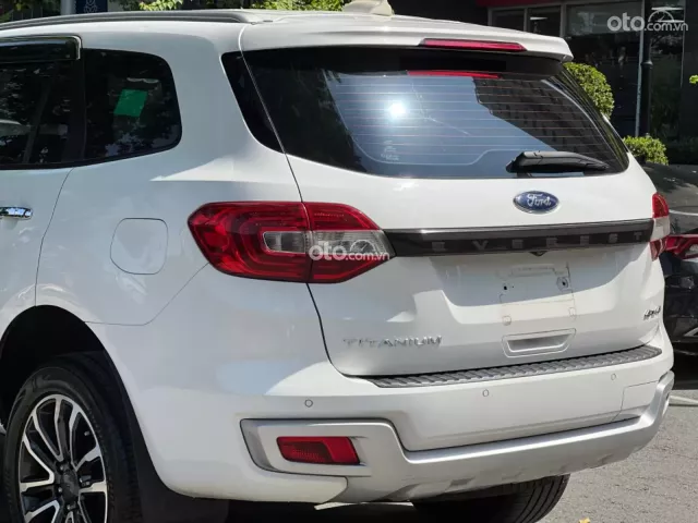 Ford Everest Titanium 2.0 AT 4x2 2019 8