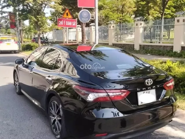 Toyota Camry 2.0Q 2022