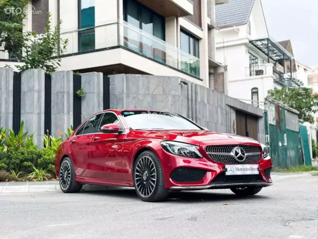 Mercedes-Benz C300 2018 3