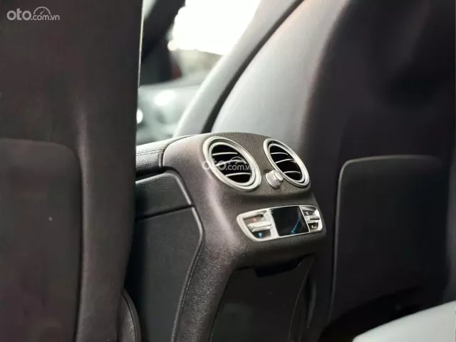Mercedes-Benz C300 2018 22
