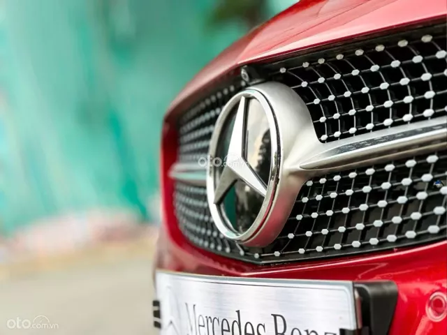 Mercedes-Benz C300 2018 5