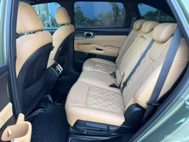 Kia Sorento 2.2D Premium AWD 2024 8