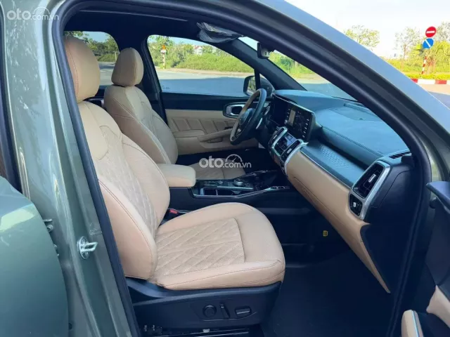Kia Sorento 2.2D Premium AWD 2024 9