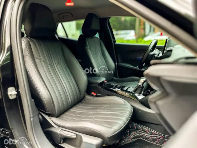 Peugeot 2008 GT Line 2021 13