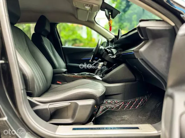 Peugeot 2008 GT Line 2021 9