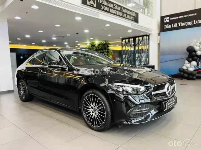 Mercedes-Benz C200 Avantgarde Plus 2024 2