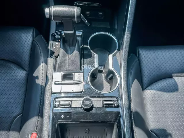 Kia K5 2.0 Luxury 2023 11