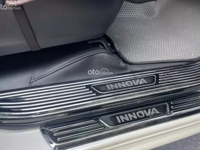 Toyota Innova 2.0G 2019 16