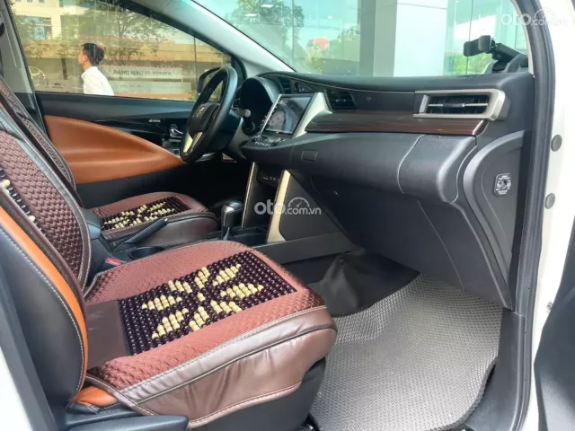Toyota Innova 2.0G 2019 6