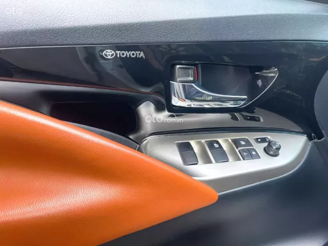 Toyota Innova 2.0G 2019 10