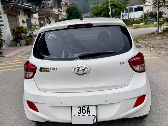 Hyundai Grand i10 Hatchback 1.2 AT 2016 5