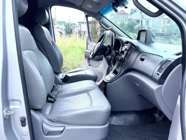 Hyundai Grand Starex 2.4 AT 2012 13