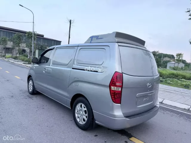 Hyundai Grand Starex 2.4 AT 2012 6